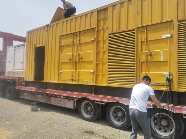 阿拉善右发电机出租100KW发电机需要什么规格的电缆线？
